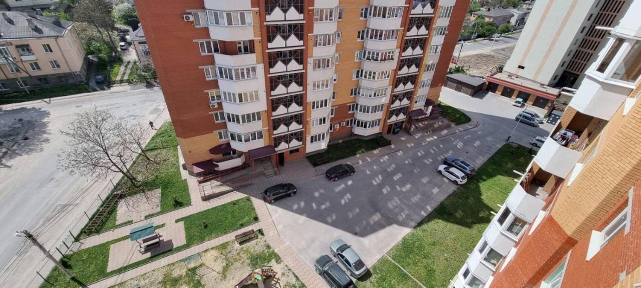 Затишна Двокімнатна Квартира テルノーピリ エクステリア 写真